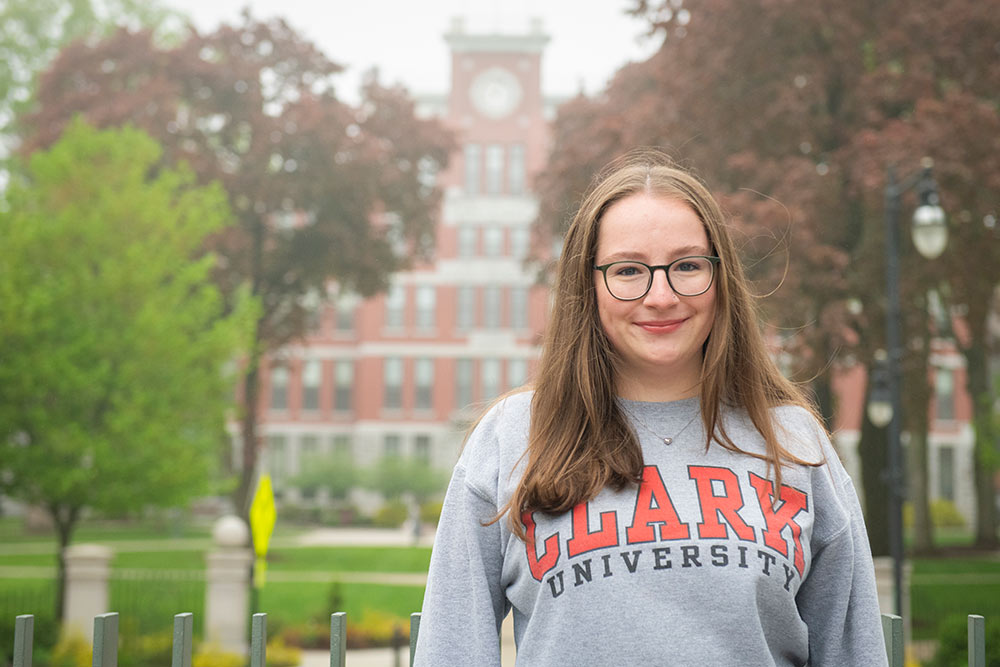 Anna Mazur ’25