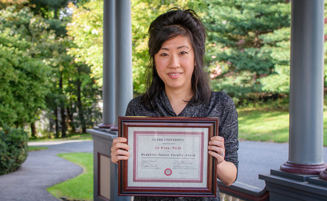 Jie Park holding teaching award