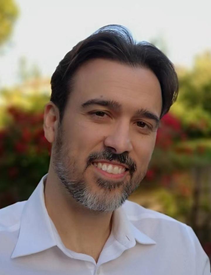 Gustavo Oliveira