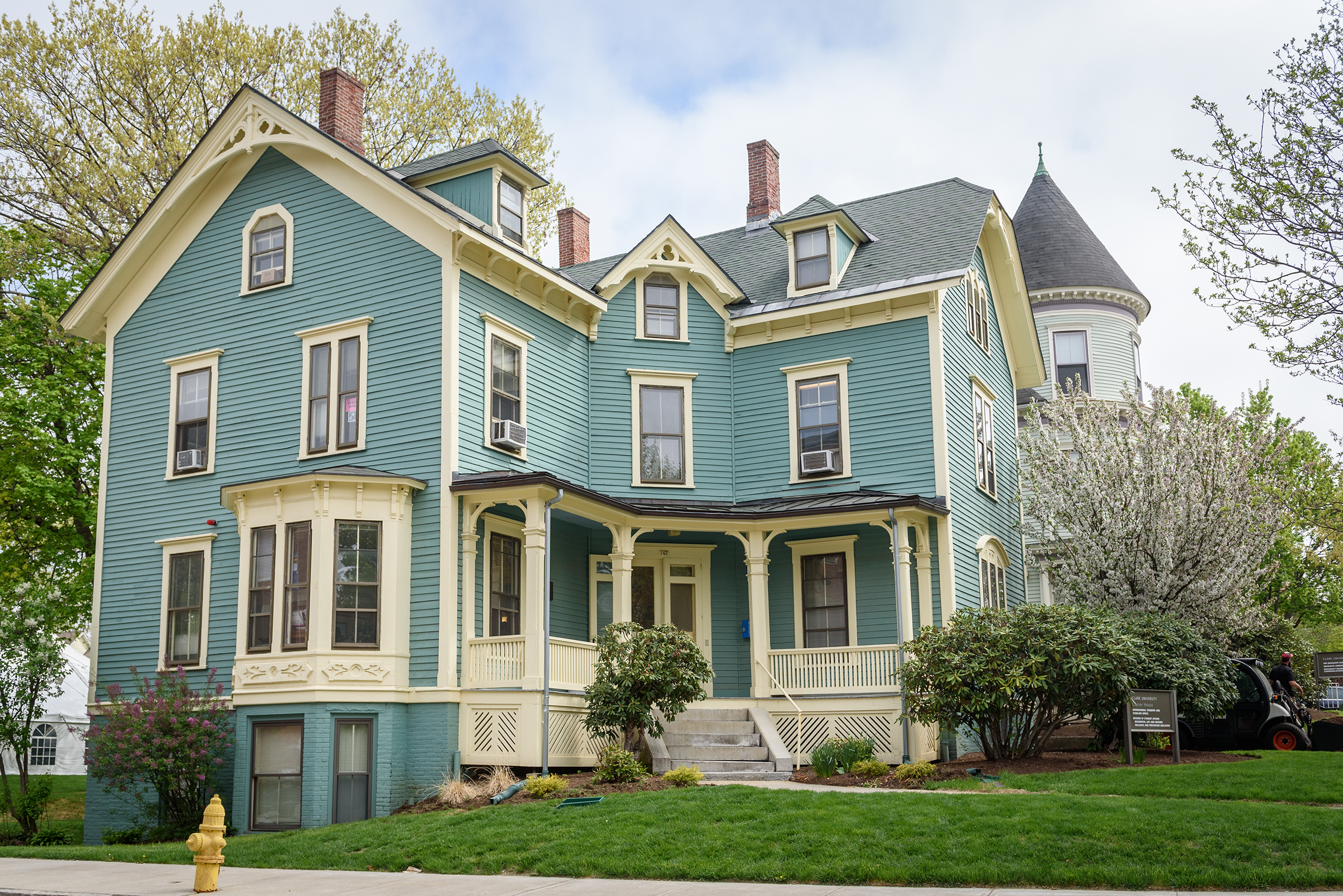 Corner House