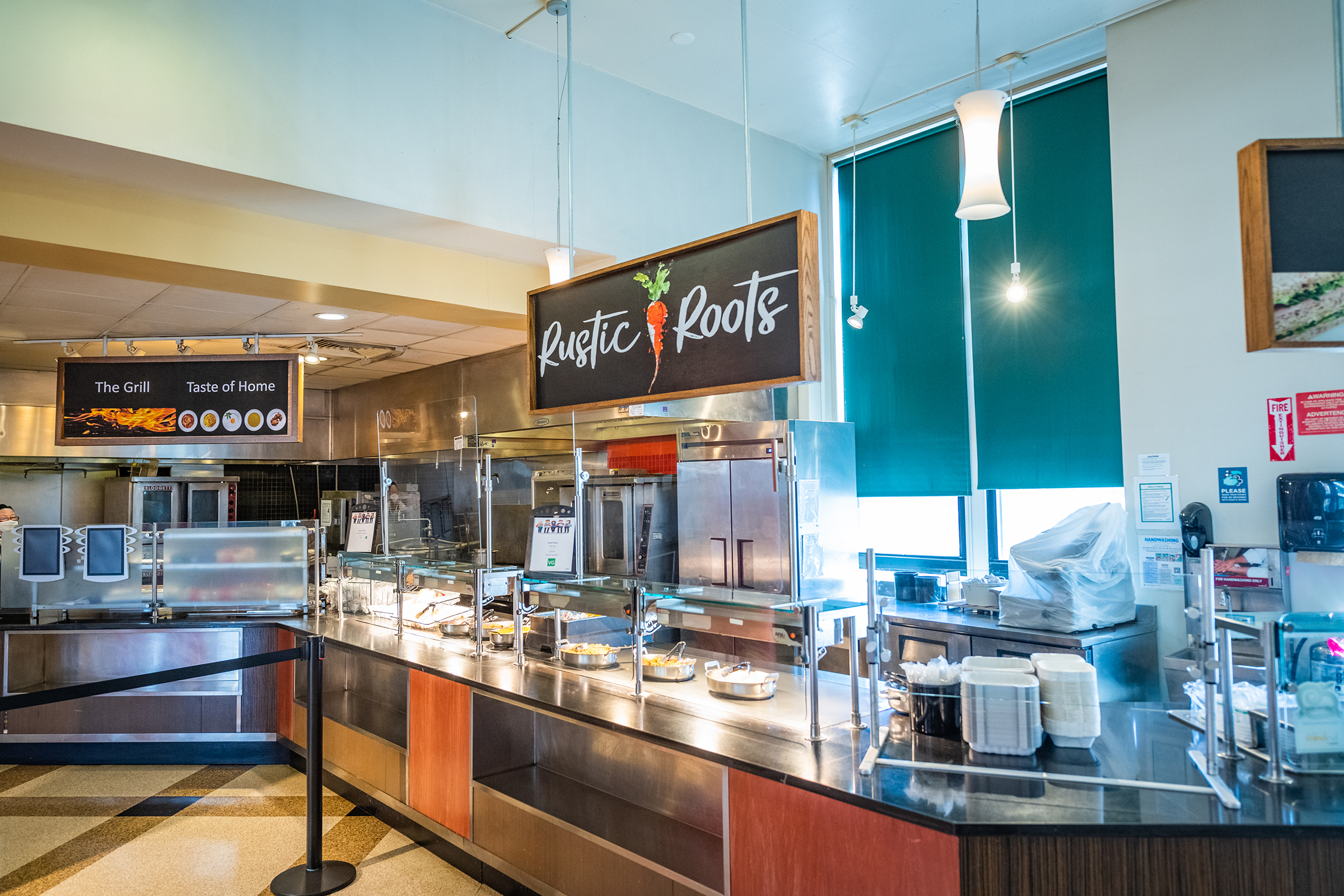 Higgins University Center - Bistro food court