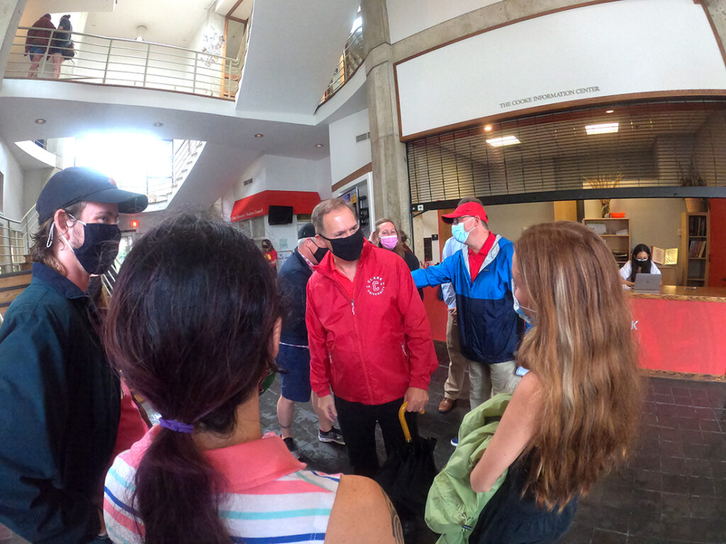 Clark University President David Fithian greets new students in the Higgins University Center
