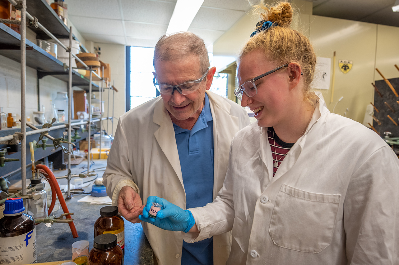 Clark student research is again featured in chemistry journal Polyhedron