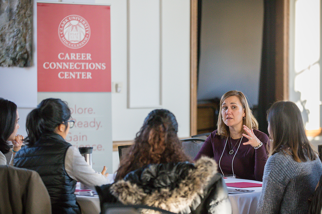 Alumni advise students on strategies for career and life