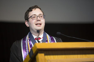 Andrés Gvirtz speaking at commencement