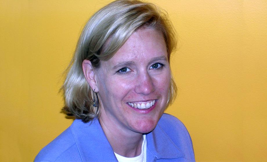 Thea Sahr ’86