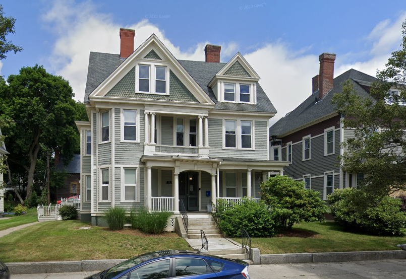 906 Main St.