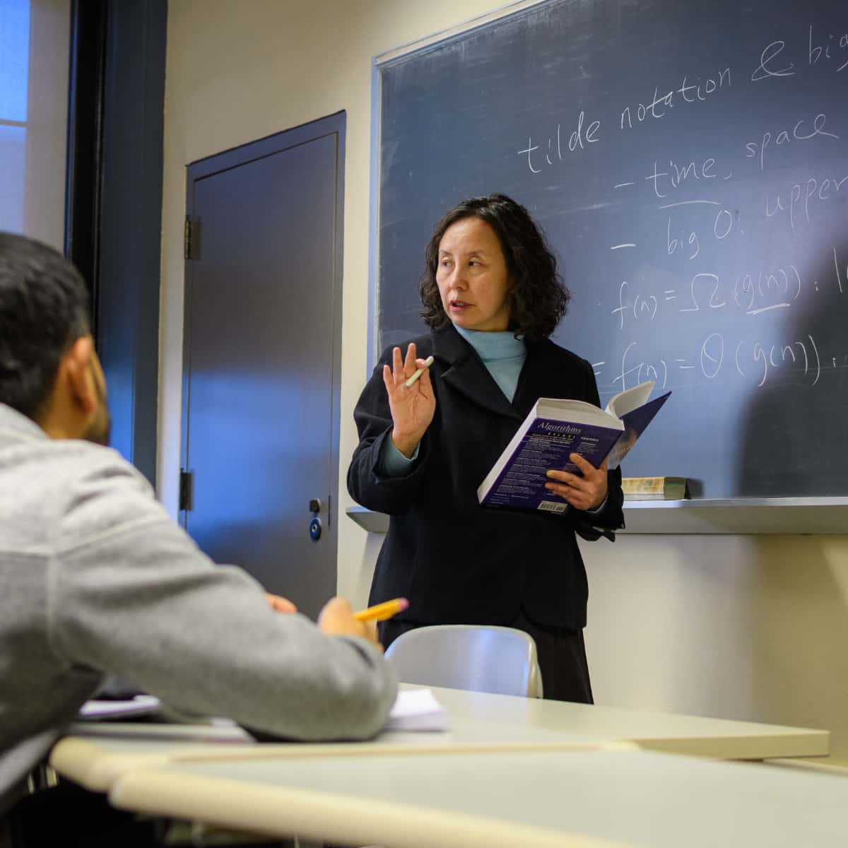 Li Han teaches algorithms