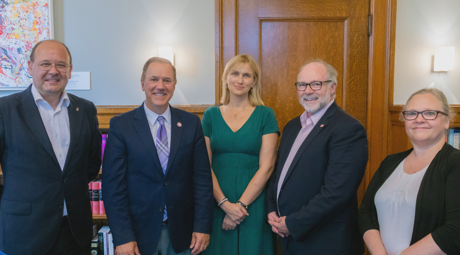 Photo of Kraków School of Business Director Piotr Buła, Clark University President David Fithian, KSB Professor Katarzyna Sanak-Kosmowska, School of Professional Studies Dean John Labrie, and Associate Dean Amy Daly Gardner