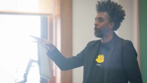 Professor and digital humanities scholar Eduard Arriaga-Aranco, in the classroom